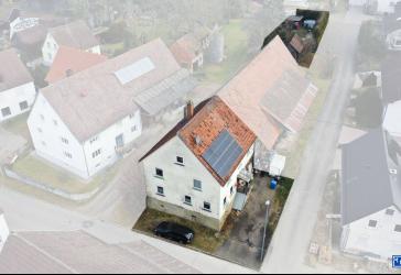 Charmantes Bauernhaus mit Garten in Wain