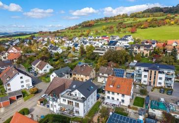 Neuwertige und große Wohnung mit Top-Rendite