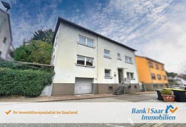 Vielfältiges Wohnhaus mit großem Grundstück und Garage in ruhiger Wohnlage von Ottweiler!