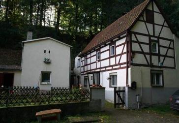 *Neuhirschstein - ruhig gelegenes EFH mit Elbblick*