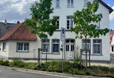 *** Großzügige 5-Zimmer-Maisonetten-Wohnung im charmanten Altbau ***