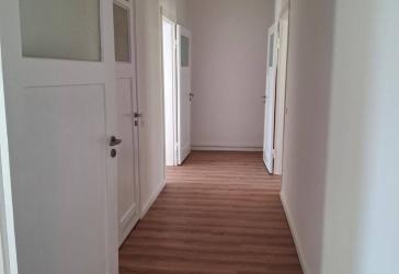 Frisch renoviert... 2 ZKDB in der Wittekindstr.10 in Geestemünde zu vermieten mit Balkon