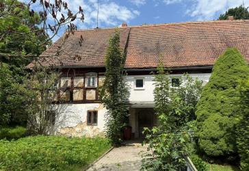 Sanierungsbedürftiges Fachwerkhaus mit Potenzial in traumhafter Dorfrandlage von Großschweidnitz