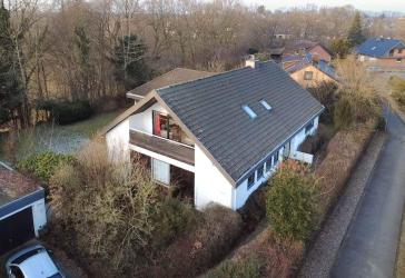 Zeitlose 70er-Jahre-Architektur in Top Lage – Viel Platz für Ihre Ideen!