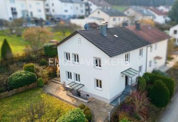 Willkommen Zuhause: Gepflegte Doppelhaushälfte mit herrlichem Garten und Sonnenterrasse