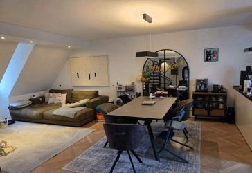 Zentral gelegene 4-Zimmer Maisonette-Wohnung mit Doppelgarage und Blick auf Wiesengrund in Fürth