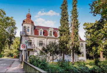 Villa Kettenbrücke - Altbaucharme direkt an der Lichtentaler Allee