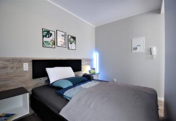 *frei* Wohnliches 2-Zimmer-Apartment, möbliert und vollständig ausgestattet, zentral und ruhig in AB