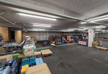 ZUR MIETE: Lager / Büro / Lagerraum / Lagerhalle