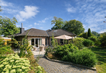 Moderner Bungalow auf 1.771 m² Grundstück - Großzügiges Wohnen mit Privatsphäre