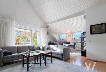 Neuer Preis! Helle 4-Zimmer-Wohnung mit zwei Balkonen und Garage in begehrter Lage am Rotenbühl