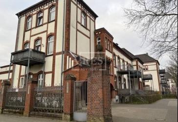 Tolle Wohnlage: großzügige 3-Raum-Wohnung mit TG-Stellplatz