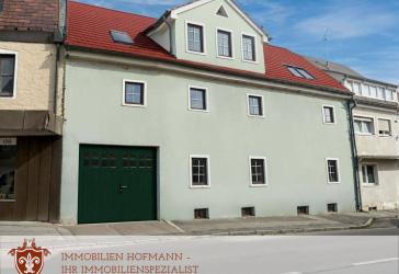 * Ihr neues Investment! Sanierungsbedürftiges Mehrfamilienhaus in toller Lage!