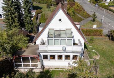 Zweifamilienhaus mit großem Garten in Coburg