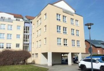 - Vermietete Eigentumswohnung mit Tiefgarage und Fahrstuhl -