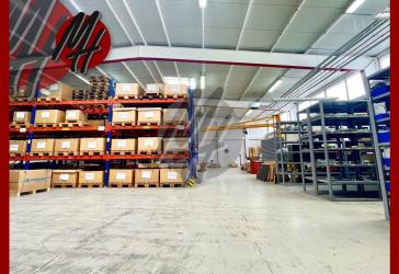 SCHNELL VERFÜGBAR - Lager/Produktion (2.300 m²) & Büro (250 m²) zu vermieten