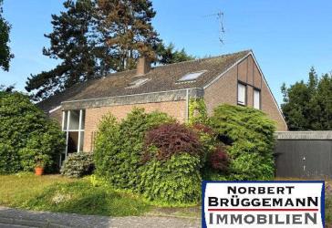 Wohnhaus mit Garage auf einem Süd-Westlage-Grundstück