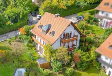 RESERVIERT: Lichtdurchflutete 3-Zimmer-Wohnung mit Studio - fairer Preis - großes Potential