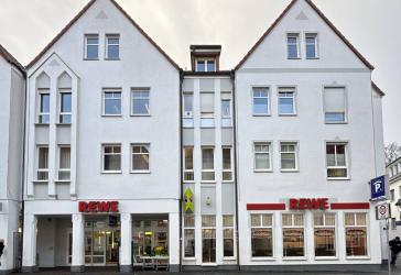 ZU VERMIETEN: Gepflegte und toll geschnittene Praxis-/Bürofläche mit Parkplätzen und Aufzug in der Soester Innenstadt