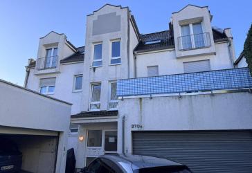 2-Zi Wohnung in Wiesbaden / Dotzheim /Bad/ Terrasse /Einbauküche/ Garage