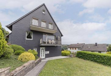 Mit traumhafter Aussicht: Familienfreundlich Wohnen am Ende einer Sackgasse