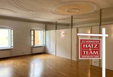 Helle Altbauwohnung mit Charakter mitten in der Altstadt!
