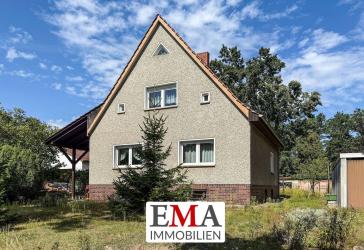 Einfamilienhaus mit Charakter und Potenzial auf großzügigem Grundstück