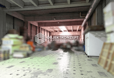 Starke Hallenfläche von ca. 400 m² mit hoher Traglast und optimalen Anlieferungsmöglichkeiten