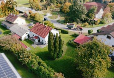 Einfamilienhaus mit Sanierungschance und traumhaft großem Grundstück