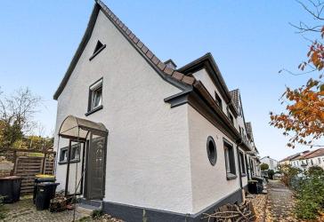 Wohnen in begehrter Lage von Lüdenscheid - Charmantes Reihenendhaus mit Garten