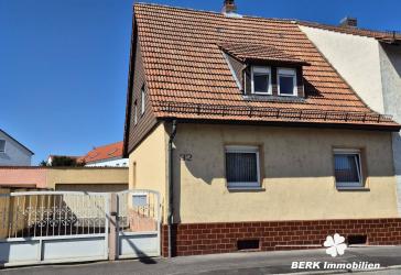 BERK Immobilien - Charmantes Einfamilienhaus mit Potenzial im Herzen von Stockstadt