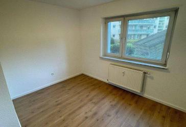 ?? Möbliertes WG-Zimmer in 3er-WG in zentraler Lage Karlsruhe - ab 15.06.2026