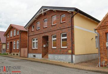 Ein-/Zweifamilienhaus mit Potenzial