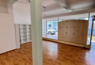 Laden-/Büro- oder Gewerbefläche, zentral im EG mit Schaufenster
