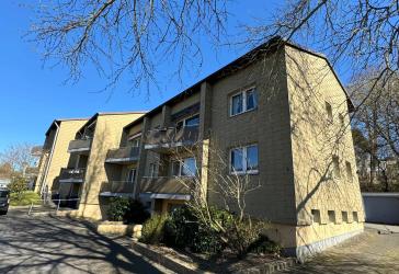 attraktive 3 Zimmerwohnung mit Balkon im EG