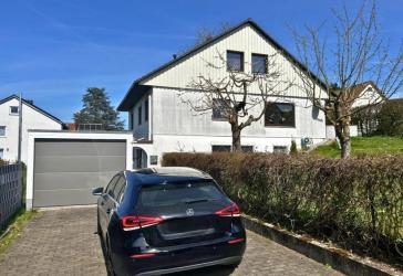 Einfamilienhaus mit Garten im Staatsbad!