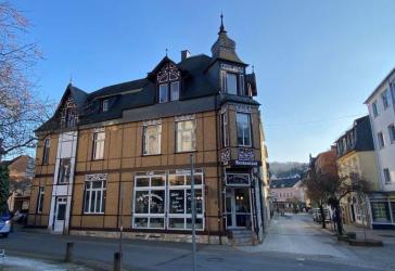 Mehrfamilienhaus mit Gastronomiebetrieb in der Fußgängerzone der Stadt Idar-Oberstein