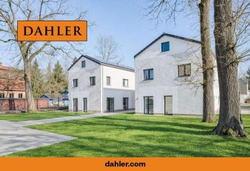 Ankommen und wohlfühlen: Modernes Familienhaus mit Garten und nachhaltiger Energie