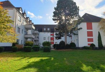 Große ETW mit Südbalkon und Garage