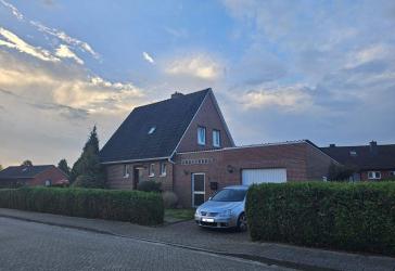 Kapitalanlage: Gemütliches Einfamilienhaus in ruhiger Siedlungslage