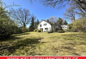 Großzügiges EFH mit parkähnlichem Garten, Vollkeller und abtrennbarem Baugrundstück