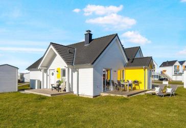 Stilvolles Ferienhaus in Hafen- und Strandnähe
