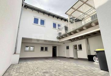 Mehrgenerationenhaus oder Eigennutz und Teilvermietung. Hier ist Alles möglich!