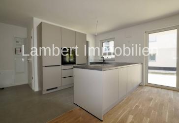3 Zimmer-Wohnung mit Garten und Tiefgaragenstellplatz in beliebter Lage von Wiesbaden Biebrich