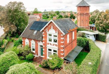 Historische Villa mit Charme und modernem Komfort in zentraler Lage von Weener