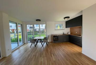 Friedrichspark Haus A5: Große Südterrasse mit 23 m², zwei Tageslichtbäder, 89 m² Privatgarten, KfW 55!