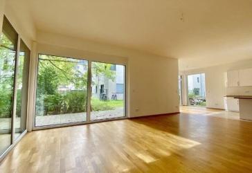 Die Freunde Ihrer Kinder wohnen hier schon – kommen Sie an Bord! Großzügige, barrierefreie Wohnung mit Sonnenterrasse in beliebter Kiezlage