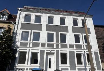 Frisch renovierte Wohnung im Ergeschoss