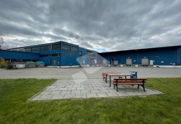 Monheim | ca. 6.350 m² | Rampe | Ebenerdig | Autobahn A59