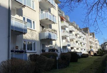 *PROVISIONSFREI !* Zur Kapitalanlage ! Helle, vermietete 3-Raum-ETW mit Balkon in D- Benrath !